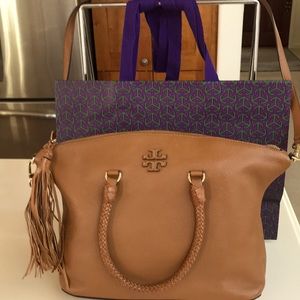 New Tory Burch Slouchy Satchel/Cross Body.